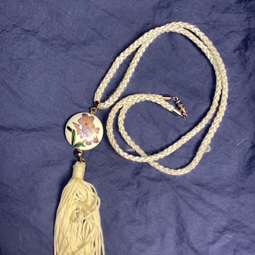Beautiful Ivory Rope With Round Double Sided Iris Floral Cloisonné Pendant